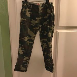 Urban Outfitters Skinny Fit Camo Men's Pant