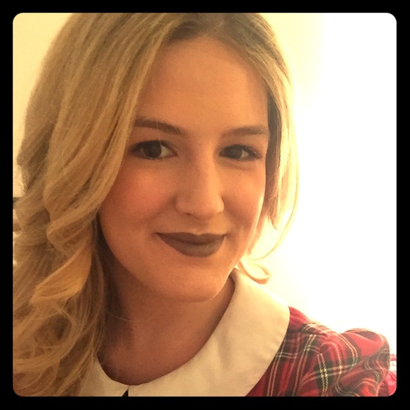 Meet your Posher, Constance - Picture 1 of 1