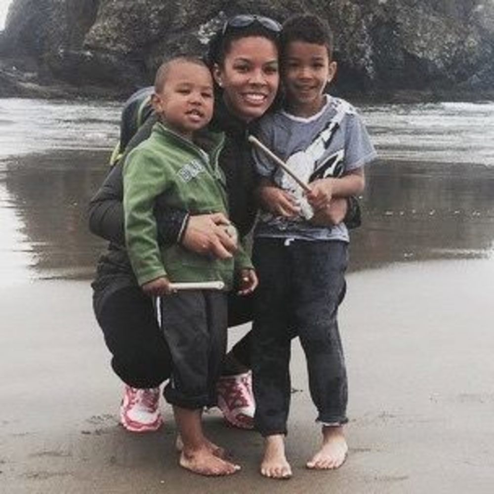 Meet your Posher, Chanel