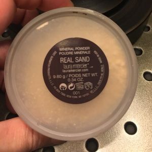 Laura Mercier Mineral Powder - Real Sand