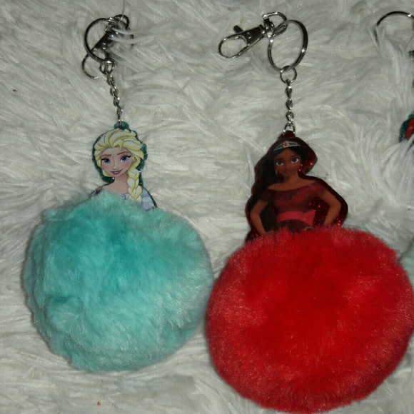 Disney Princess Pom poms / keychain - Picture 5 of 7
