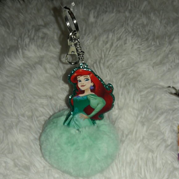 Disney Princess Pom poms / keychain - Picture 3 of 7