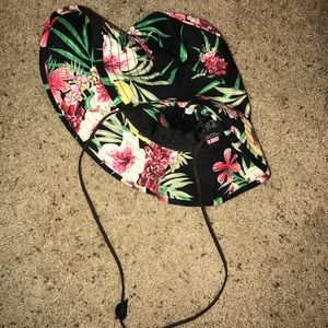 Floral Buckethat