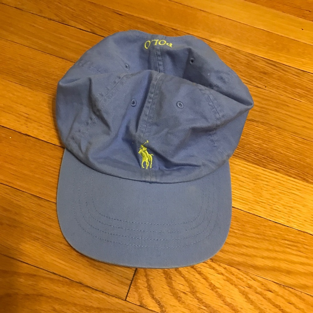 polo hat in blue color