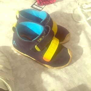 Go plae shoes for the active toddler