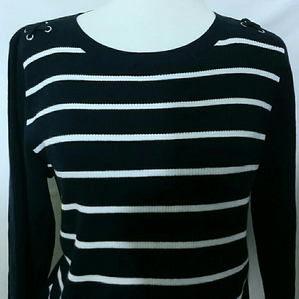 🌟NWT🌟SALE🌟Navy Blue Karen Scott Sweater
