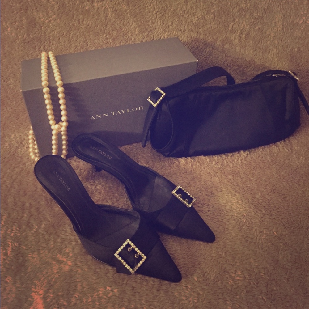 Ann Taylor satin slides
