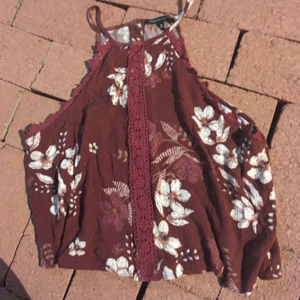 Maroon flowery Kendall & Kylie crop top