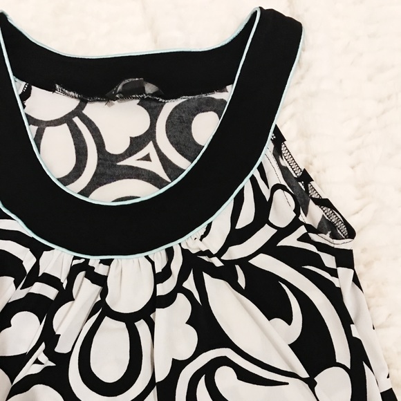 Black & White Printed Tank Top w/ Mint Detail - Picture 2 of 3