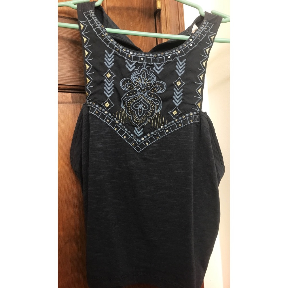 Beautiful embroidered crop