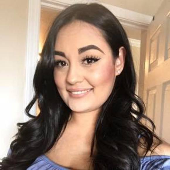 Meet your Posher, Maria - Picture 1 of 1