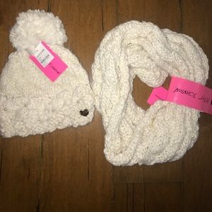 Betsey Johnson Hat and Scarf Set!