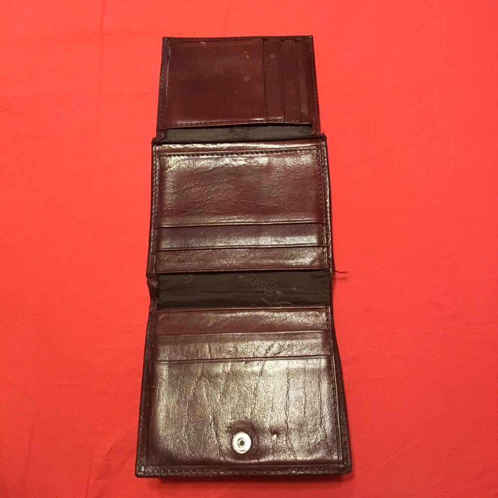 Fossil Wallet - Picture 2 of 5
