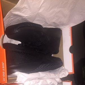 Meet your Posher, Reese