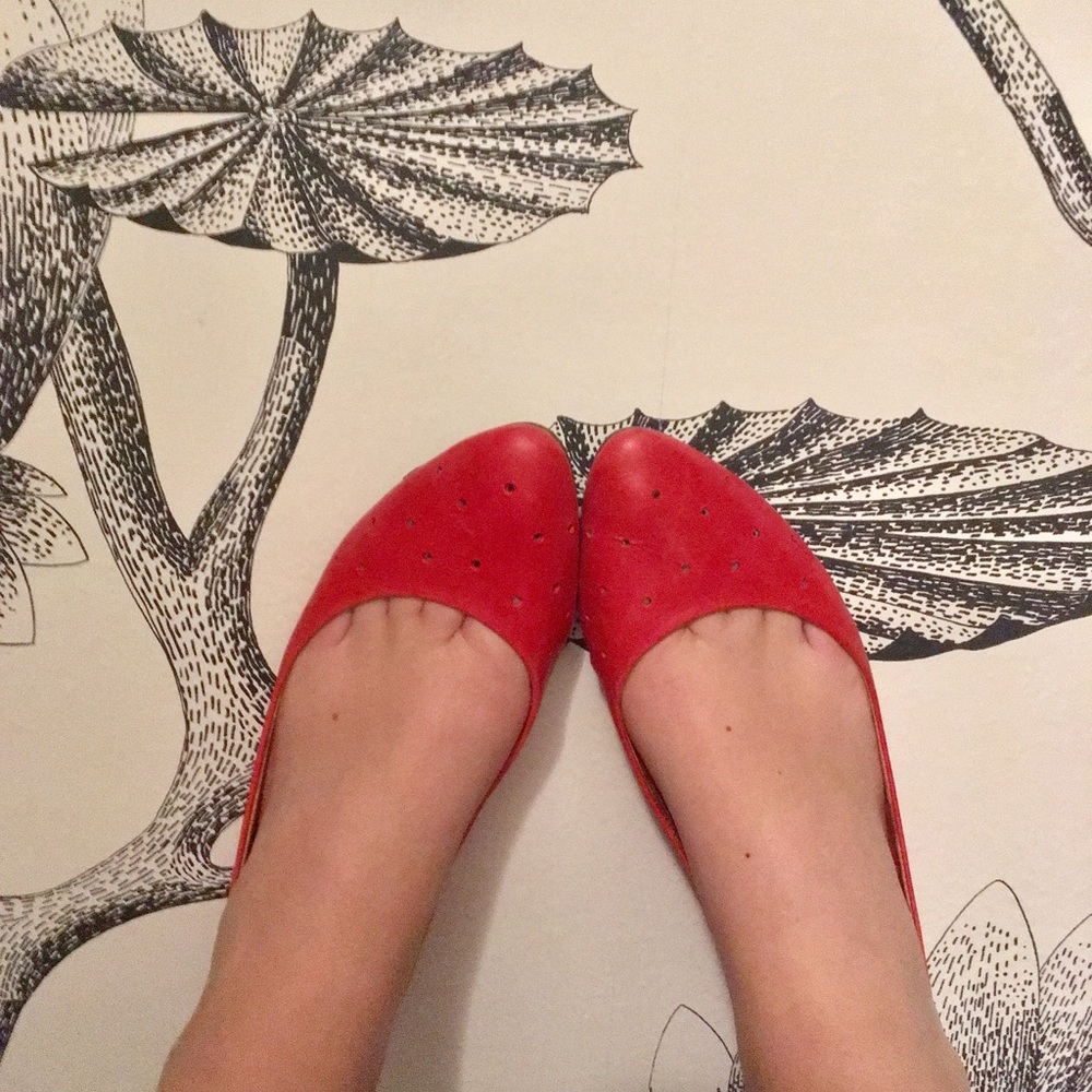 Salmon colored Madewell flats