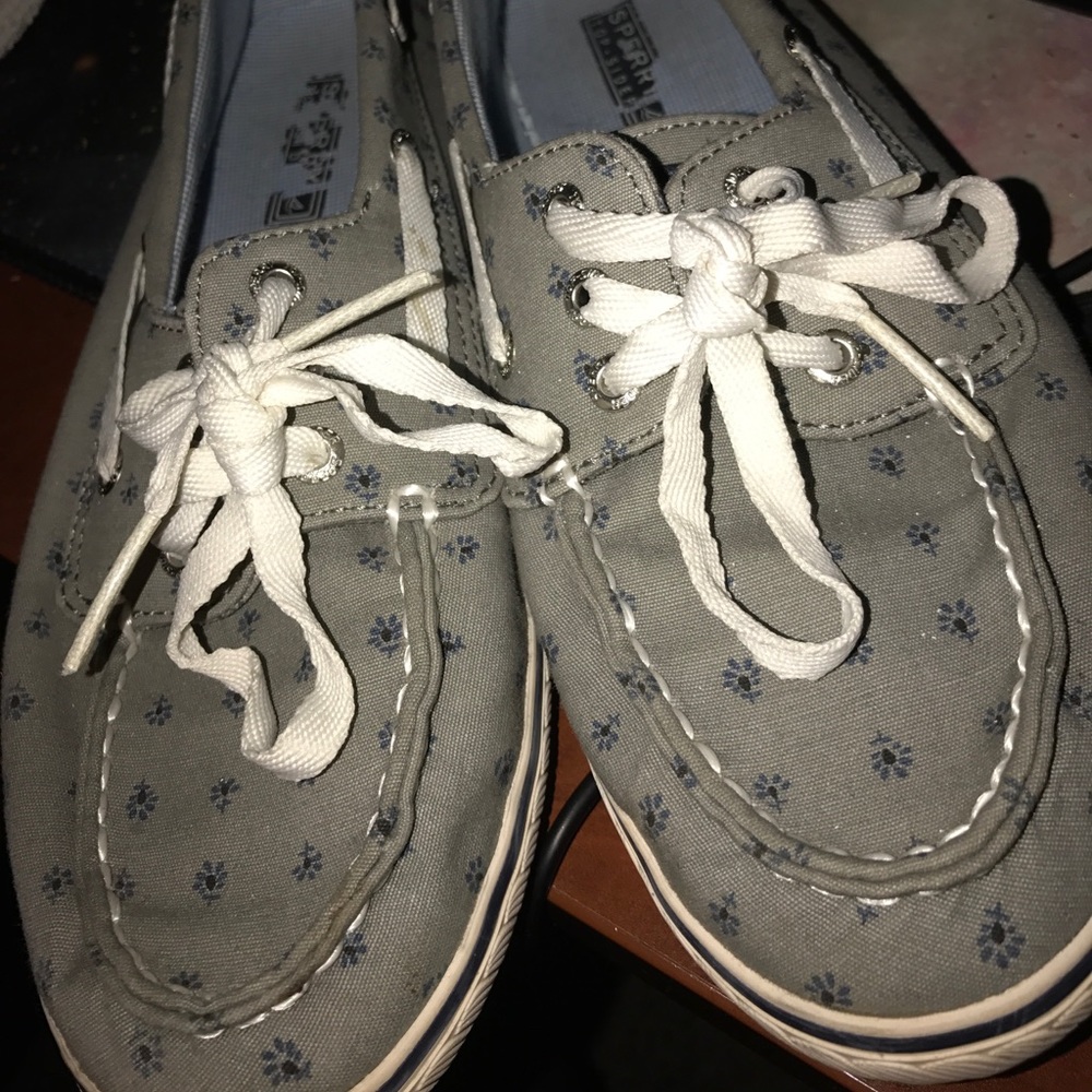 Sperry top-slider🥀🌸💫🌒