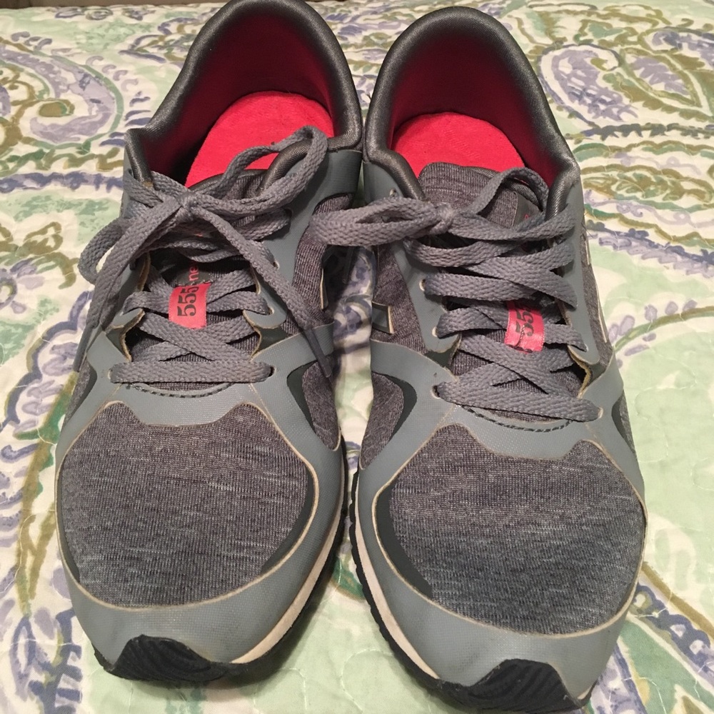 New Balance 555
