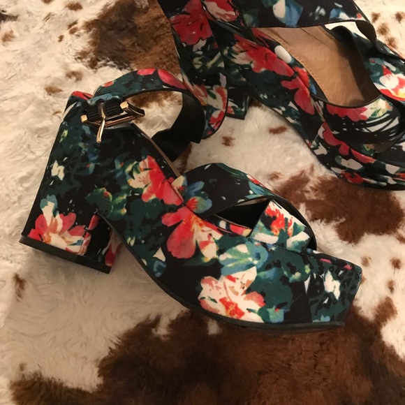 Aldo - Picture 3 of 3