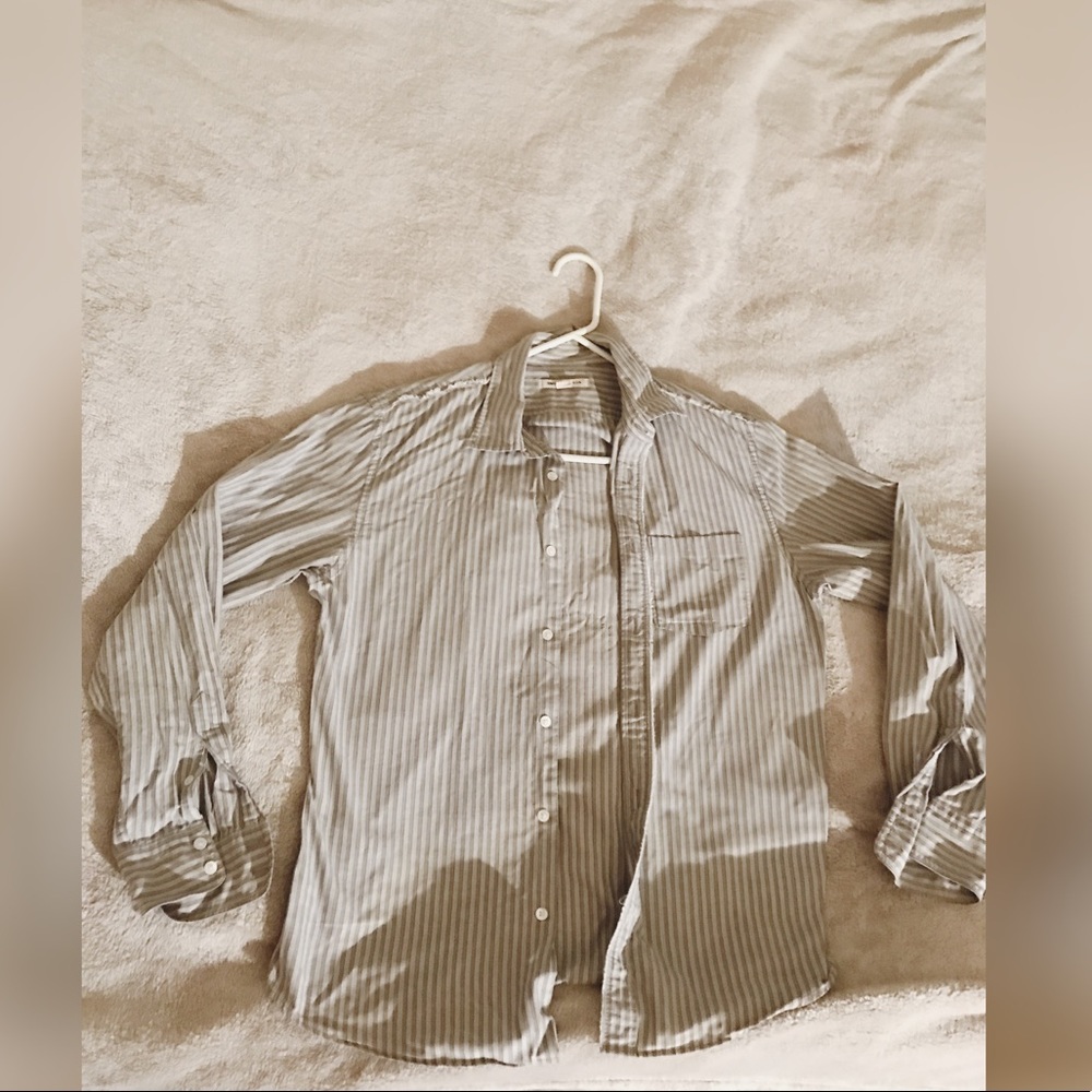 🚨SOLD🚨 John Varvatos Button Down Shirt