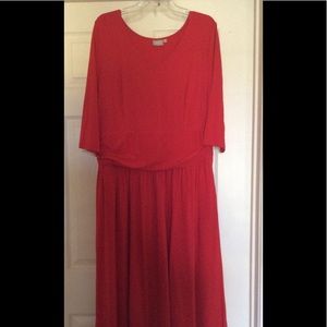 Long classy red dress by Eshakti