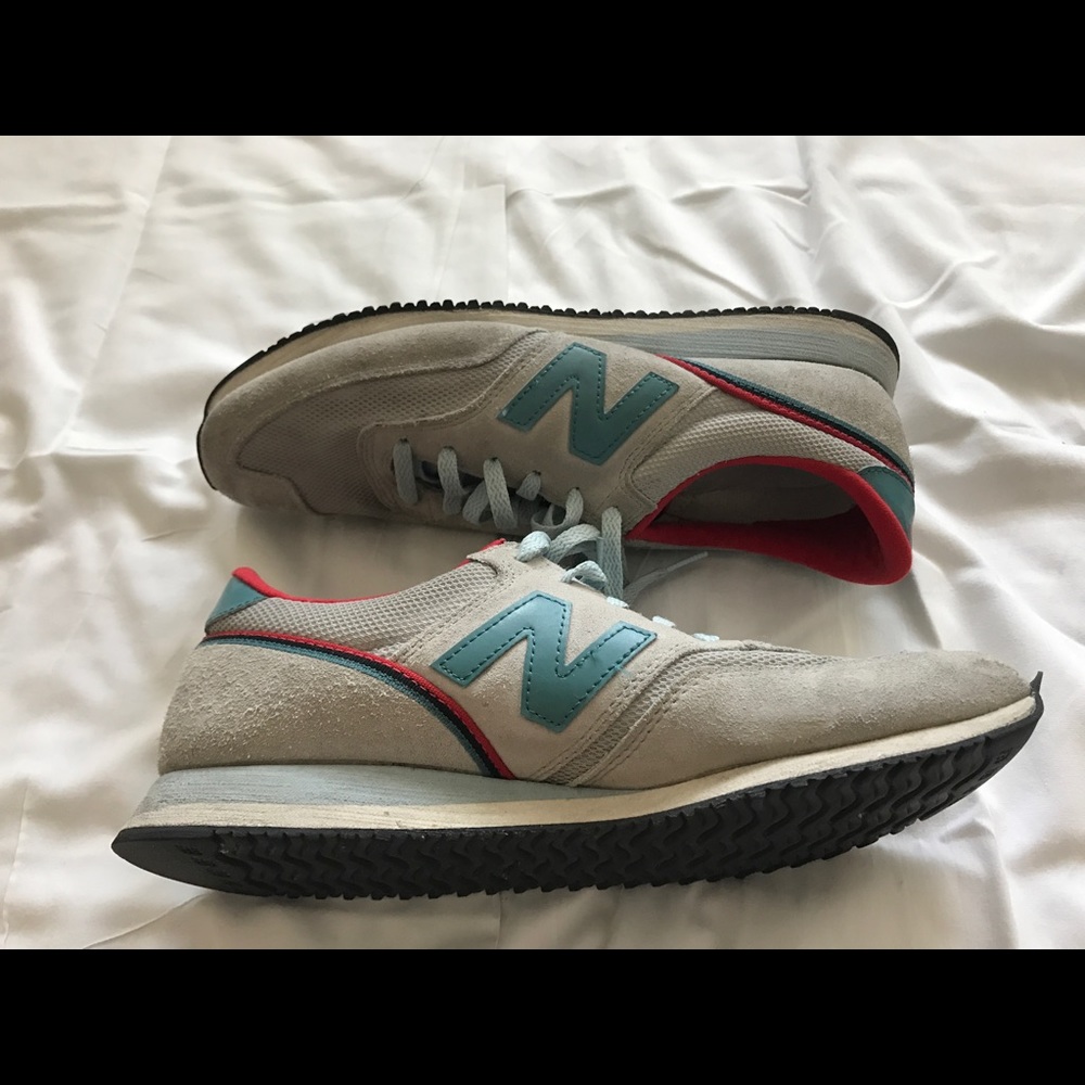 New Balance Sneakers Size 10 - Picture 3 of 6