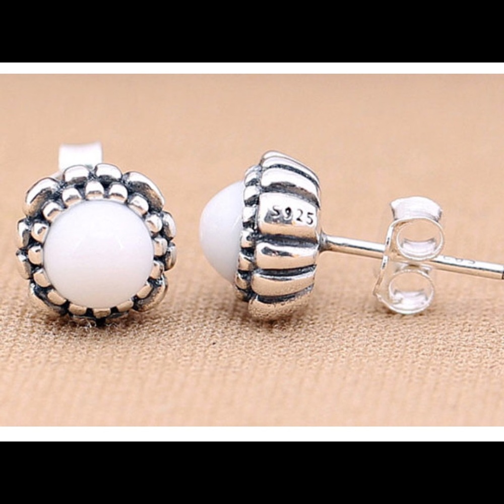 925 dainty silver stud  earrings ,white