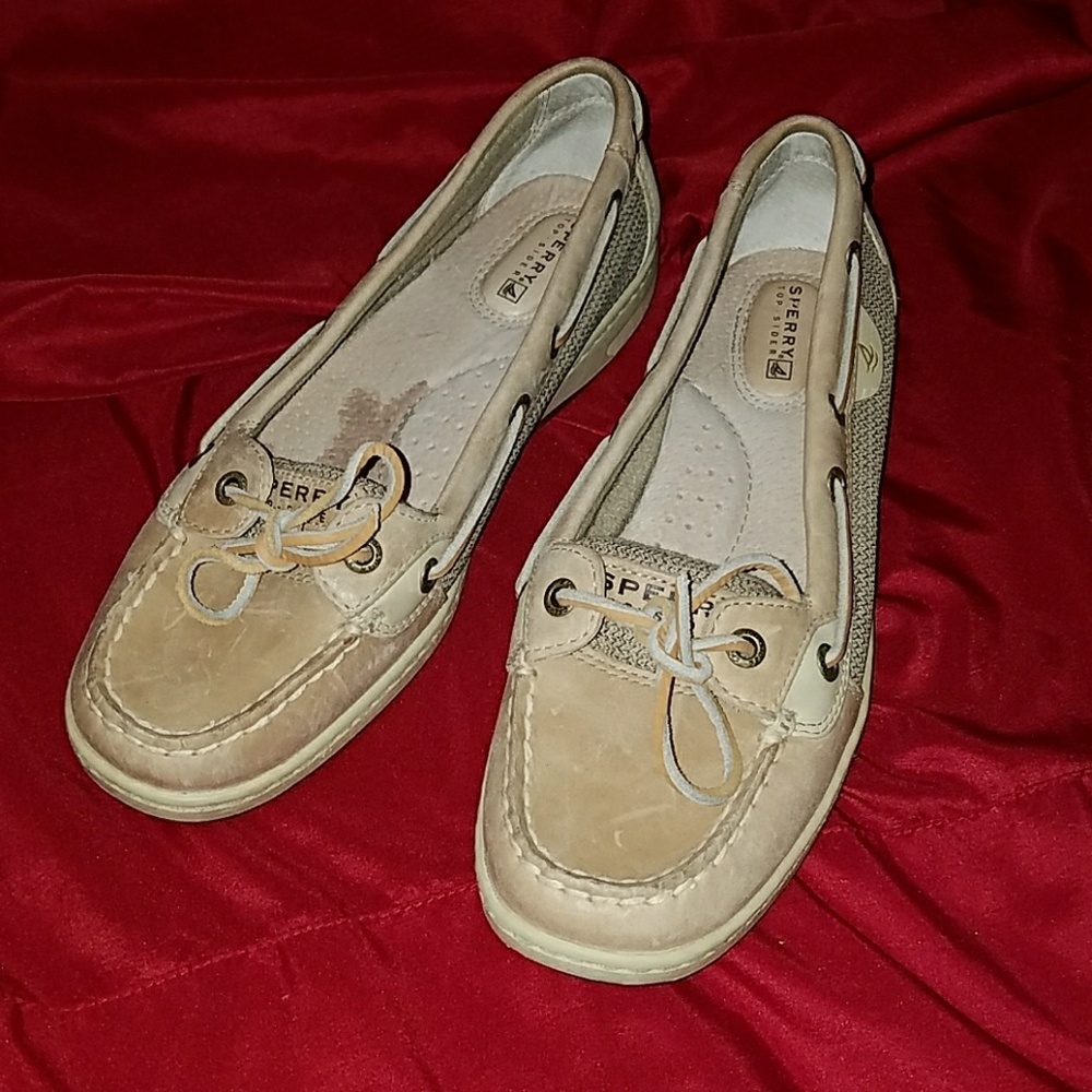 ♡ONE HOUR SALE ♡LN SPERRY TOPSIDERS