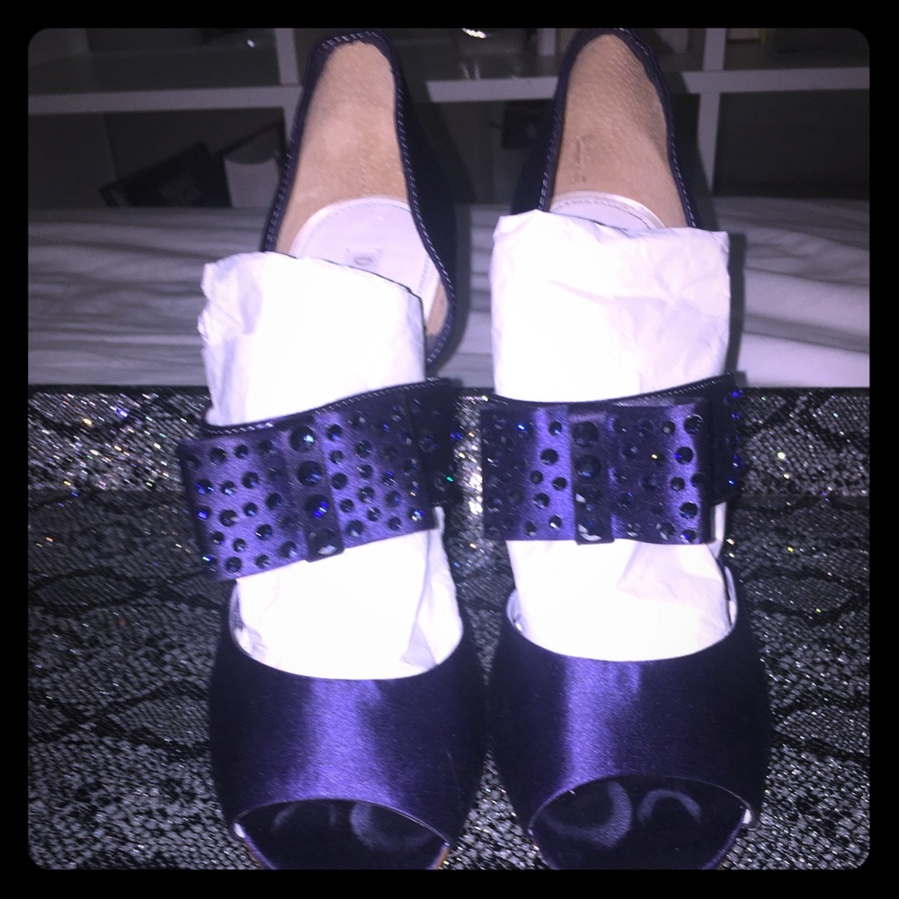 *Sold* Beautiful Blue "Adorable" Satin shoes.