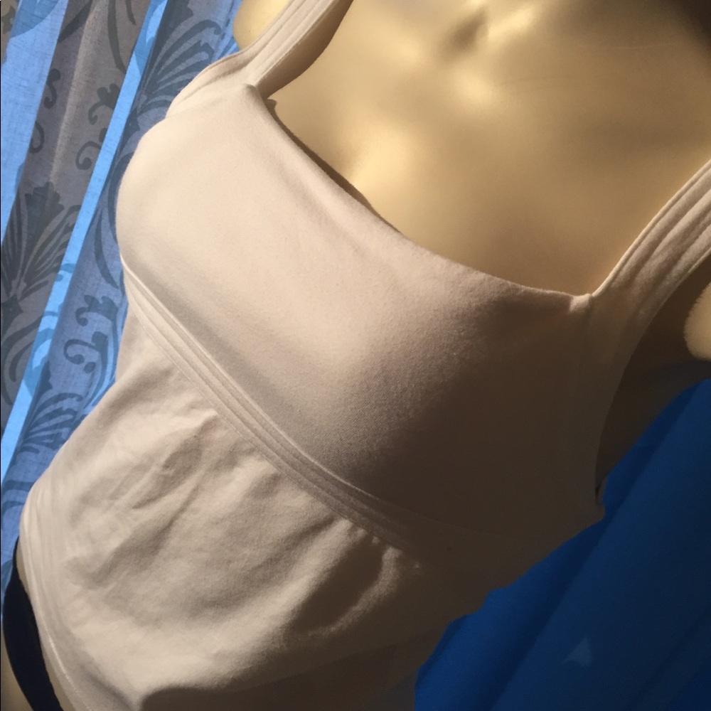 (2) Rare Victoria's Secret built in bra bundle