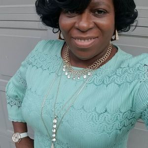 Meet your Posher, Sandra