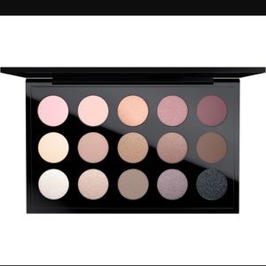 🌈❤️ MAC eye shadow palette x 15 Cool Neutral