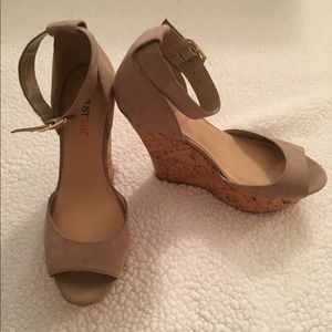 New Taupe/Camel Wedge Sandals!!