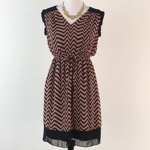 🎉FRIDAY NIGHT SPECIAL‼️NWOT Black & Salmon Dress