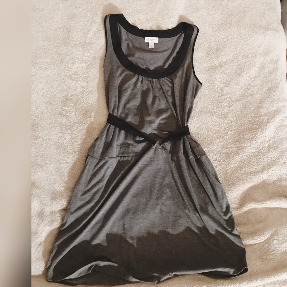 🚨SOLD🚨Ann Taylor LOFT Dress