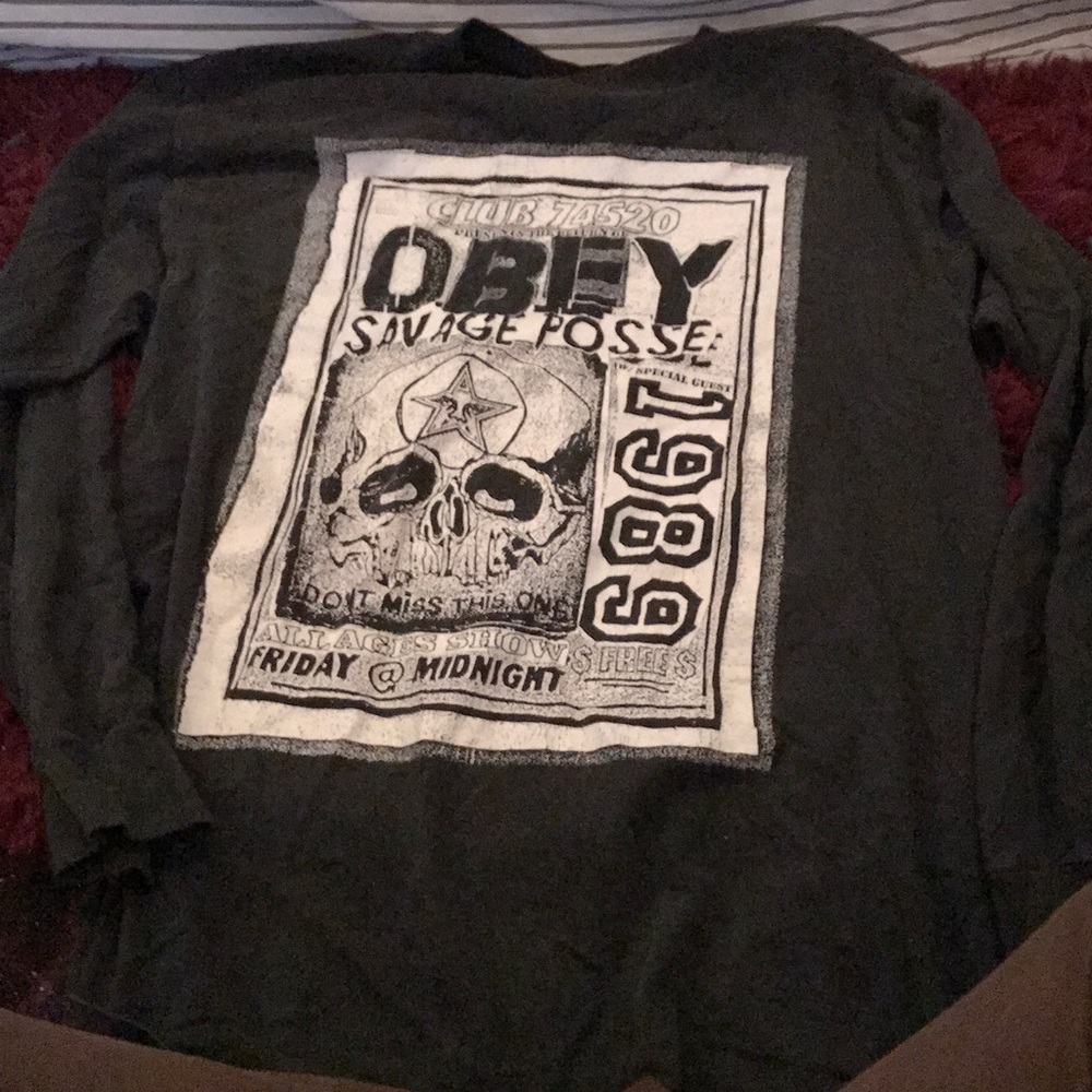 obey longsleeve