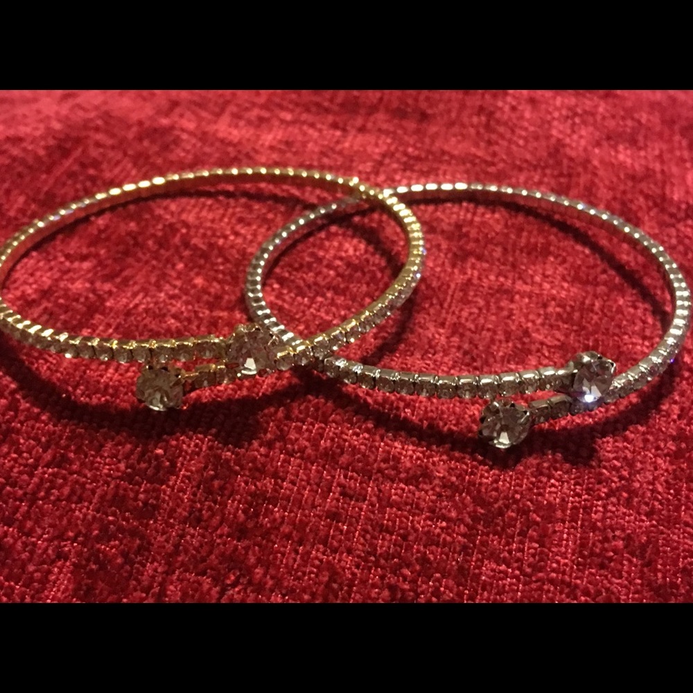 NWOT Gold Or Silver Fancy Rhinestone Bracelet