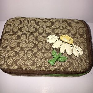 FINAL PRICE~~RARE~~ Coach Daisy Travel Jewelry Box