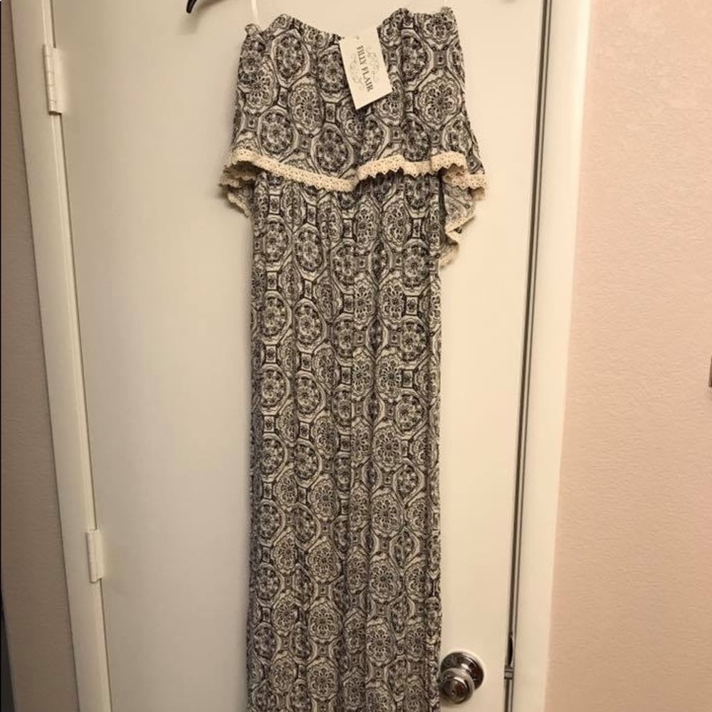 Filly Flare Strapless Maxi dress - Small -BNWT
