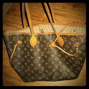 Louis  Vuitton MM Neverfull tote