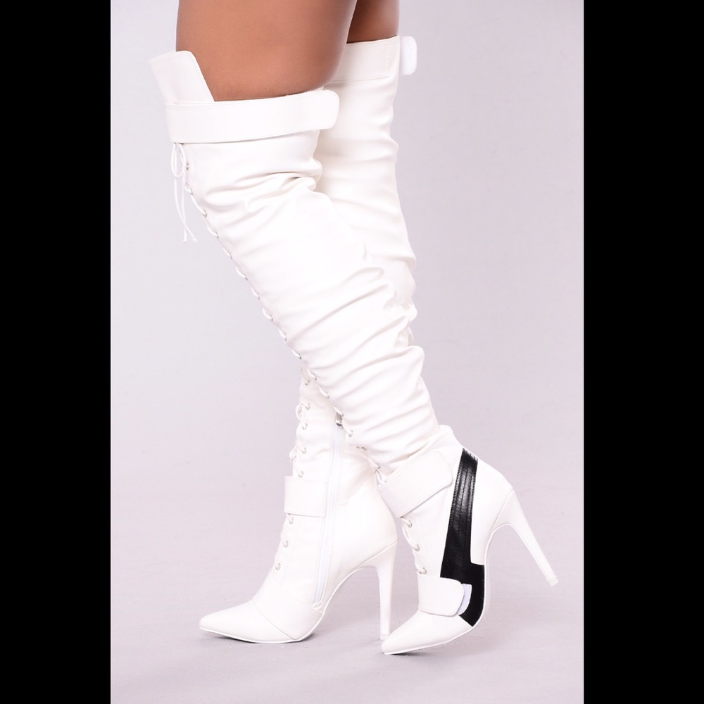 Going the distance boot-white