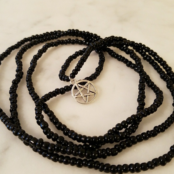 LAST ONE Black Pentagram Wrap Bracelet - Picture 4 of 6