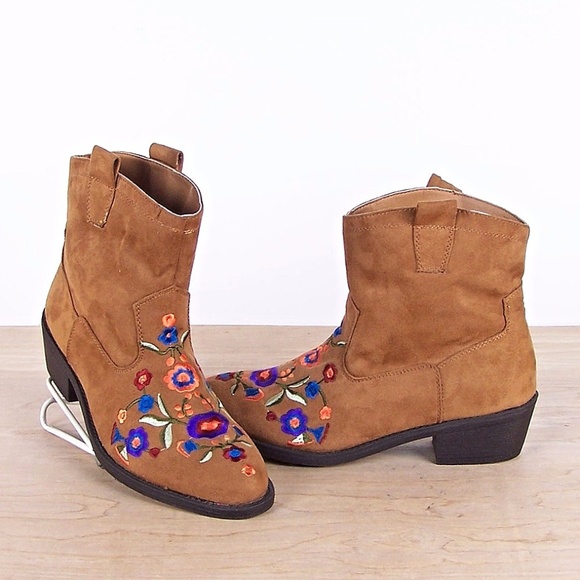 KOHLS Women Ankle Boots New - Picture 1 of 8