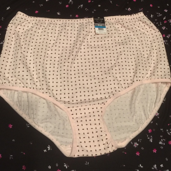 Vanity Fair Other - Extra 30% off NWT Vanity Fair panties