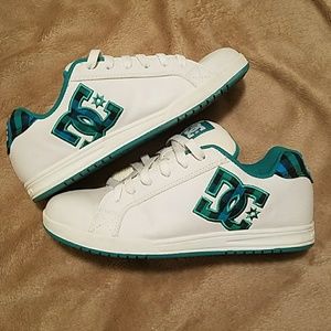 DC white sneakers Blue plaid 7.5W