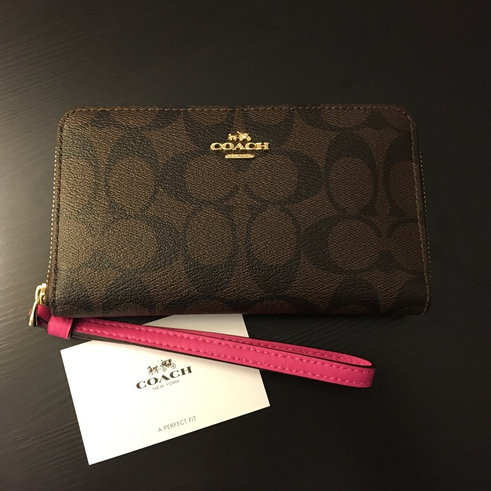 Signature Coach wristlet/ wallet