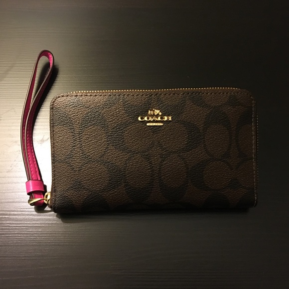 Signature Coach wristlet/ wallet - Picture 6 of 7