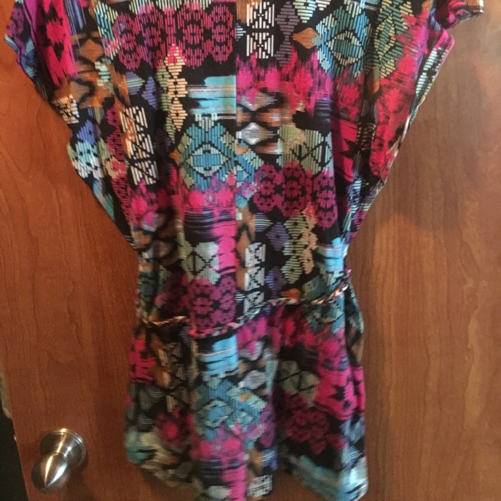 Multicolored Aztec print top. - Picture 3 of 3