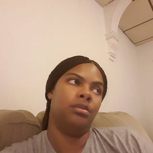 Meet your Posher, Iesha