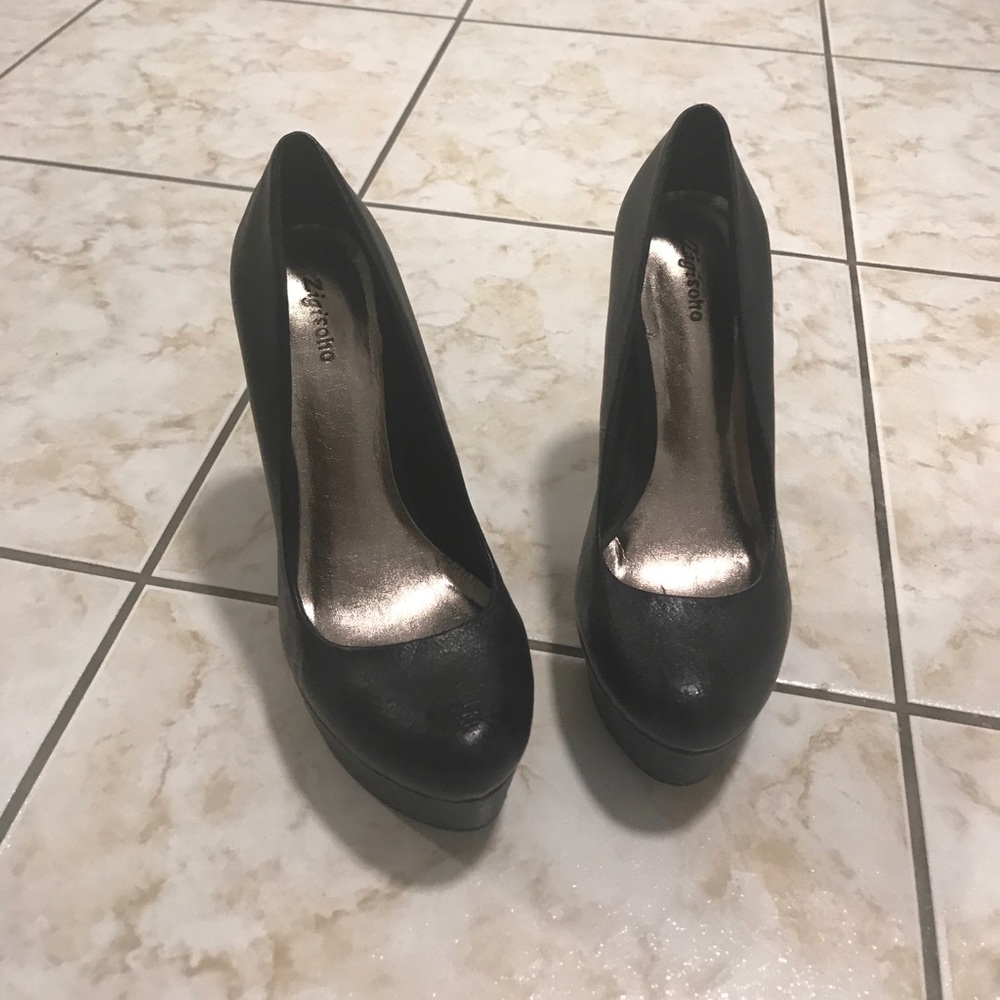 Zigi Soho Platform Shoes.