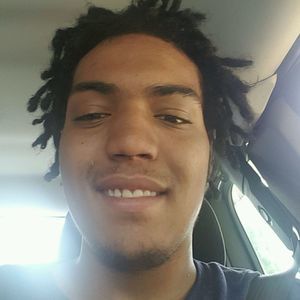 Meet your Posher, Deandre